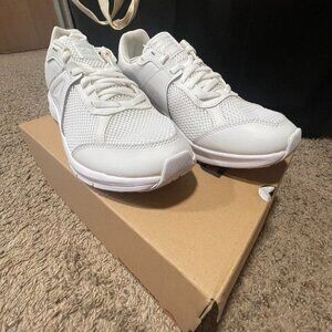 White Reebok Endless Road